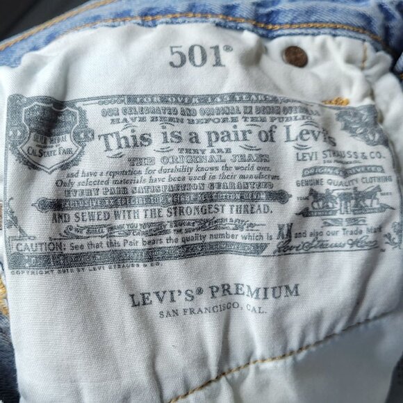 Levis 501 Womens 25 Festival Boho Grunge Distressed High Rise Denim Cutoff Short - Picture 4 of 8